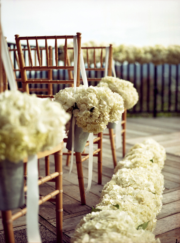 ceremony floral detail - photo by San Francisco wedding photographer Meg Smith